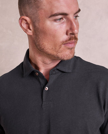 The Bowen - Distressed SS Polo - Black
